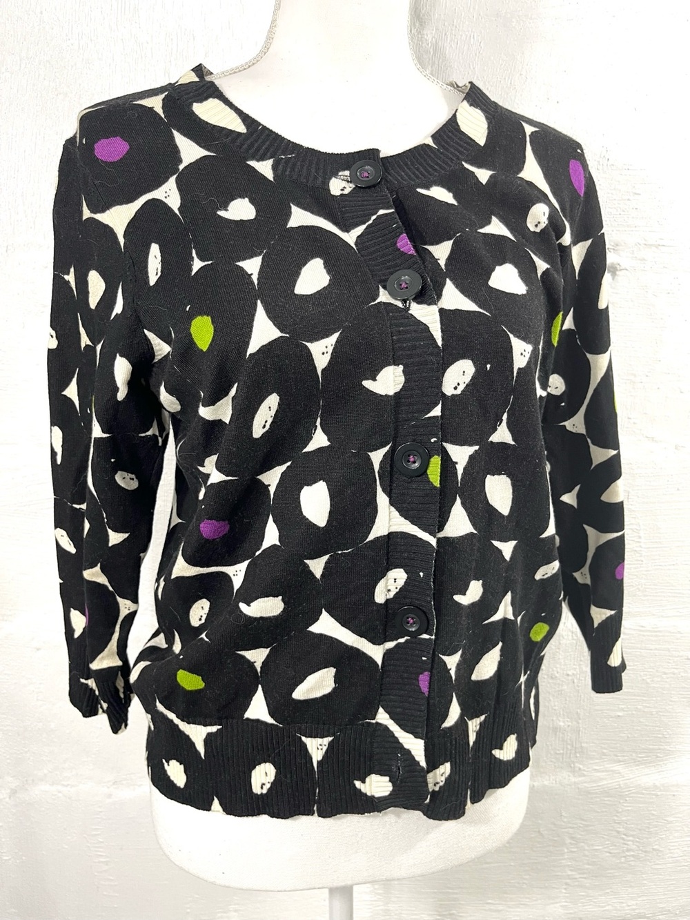 JOSEPH A BUTTON CARDIGAN NEW WITH TAG